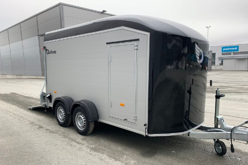Tillhengernor Debon Roadster 700 skaphenger