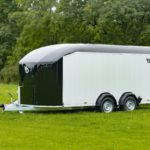 Debon Roadster 900 er en stor skaphenger