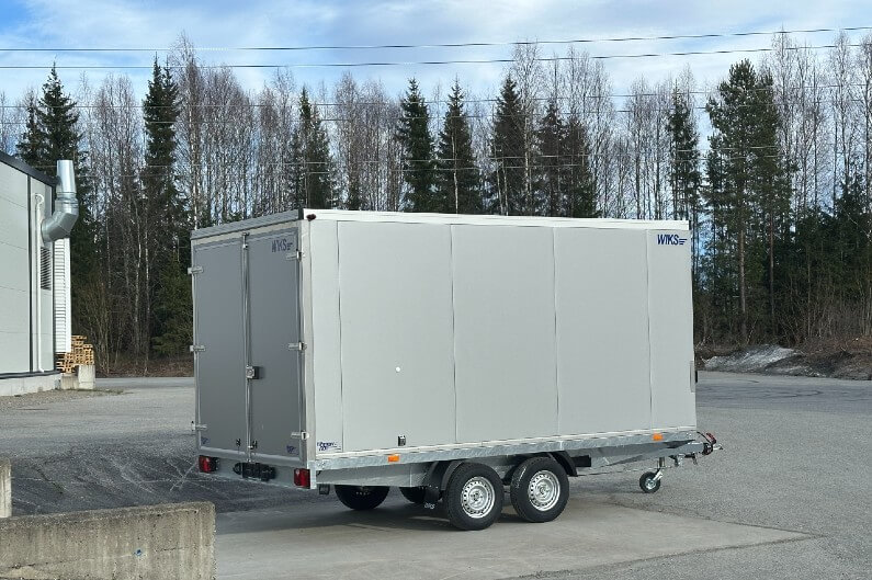 Wiks Box Trailer HK bilkde fra siden